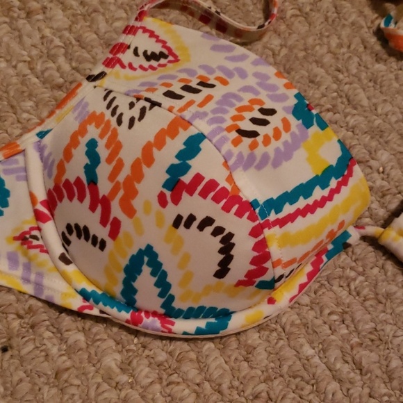 Victoria secret bikini 34D medium bottoms - Picture 2 of 4